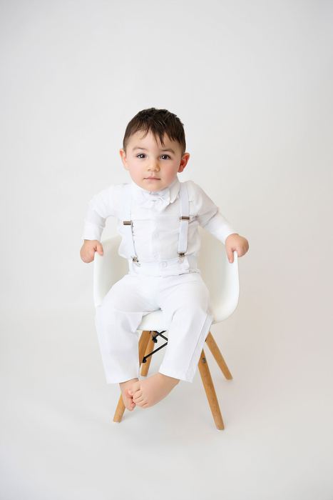 Baby milestone portrait by Lilia Photography