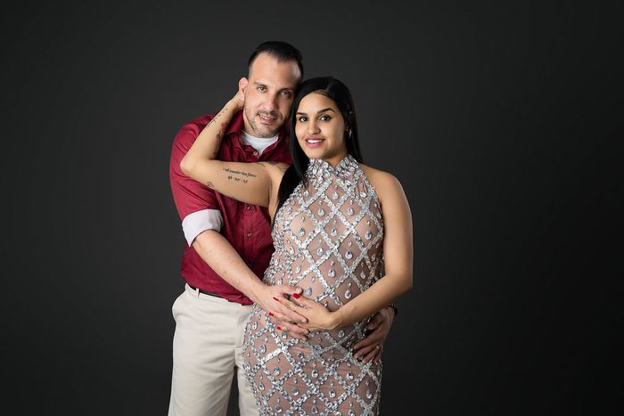 Maternity portrait by Lilia Photography