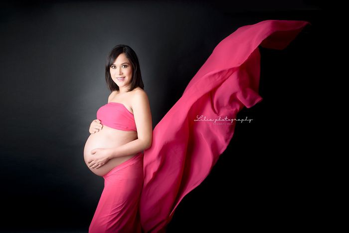 Maternity portrait by Lilia Photography
