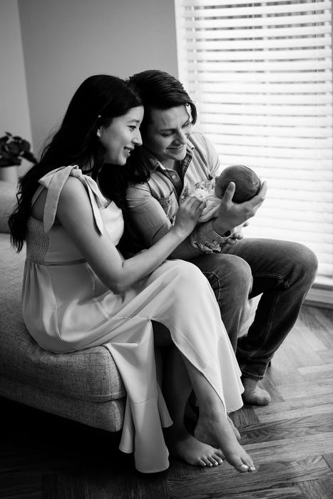 Newborn lifestyle portrait at home by Lilia Photography