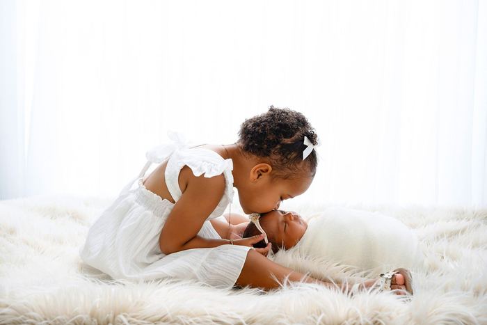 Newborn portrait by Lilia Photography