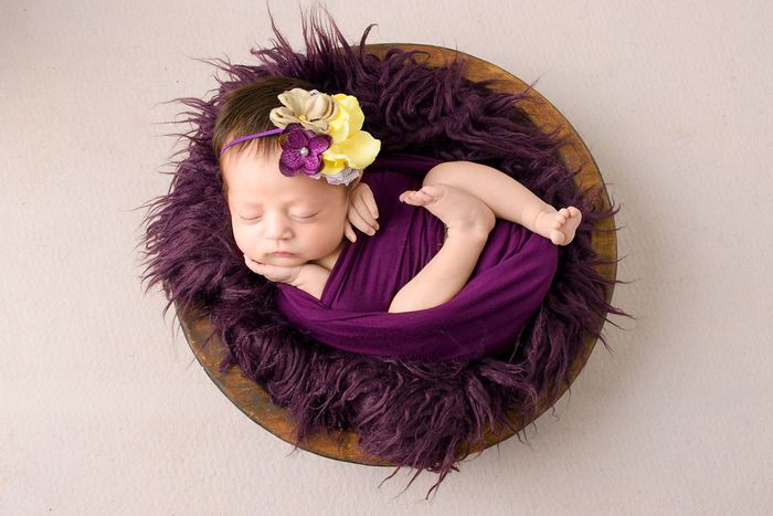 Newborn portrait by Lilia Photography