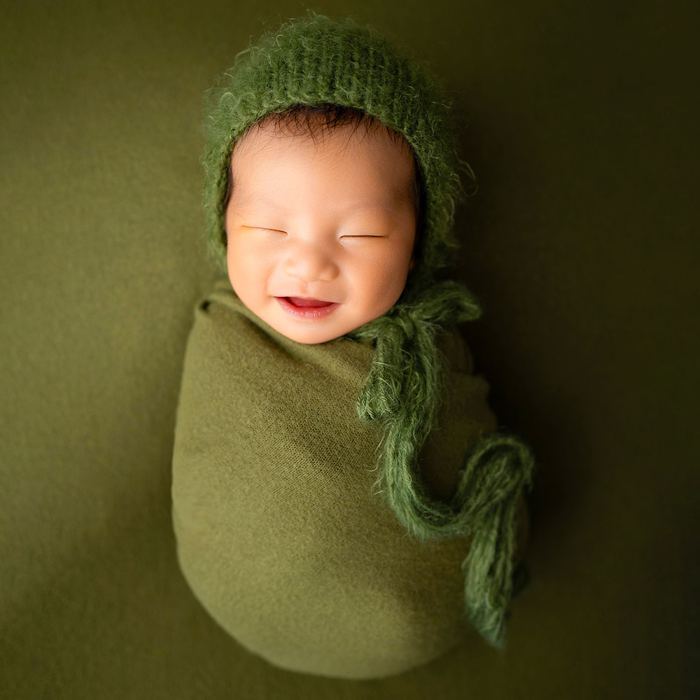Newborn portrait by Lilia Photography