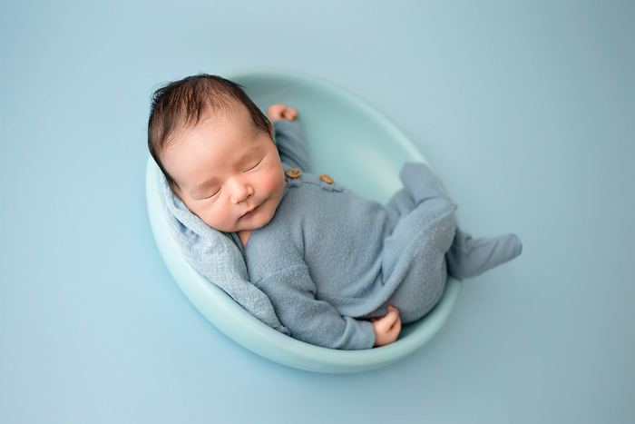 Newborn portrait by Lilia Photography