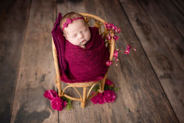 Newborn portrait by Lilia Photography