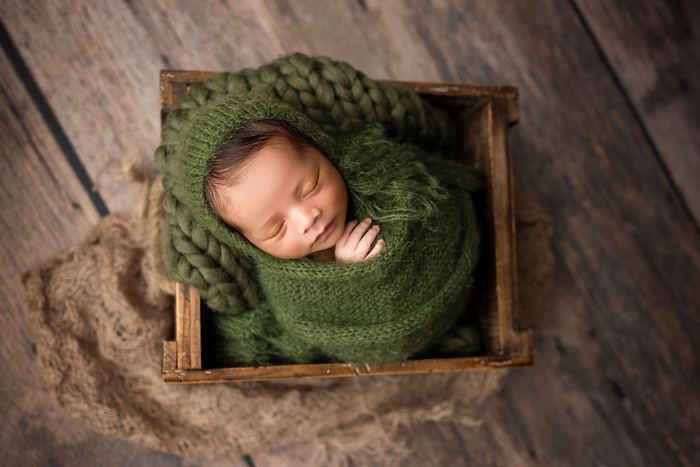 Newborn portrait by Lilia Photography