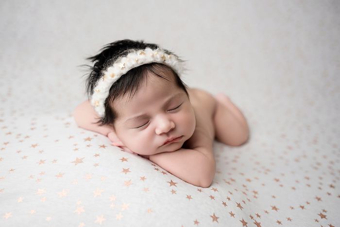 Newborn portrait by Lilia Photography