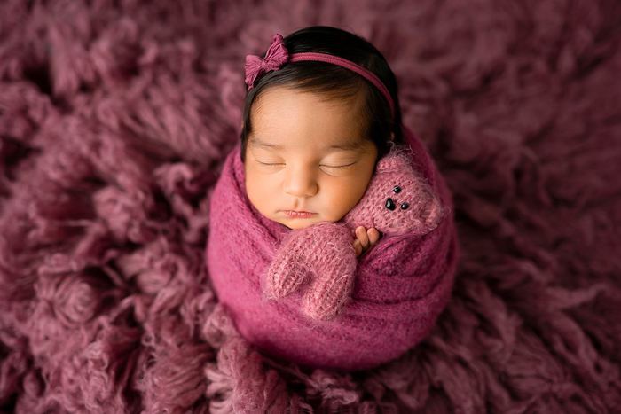Newborn portrait by Lilia Photography