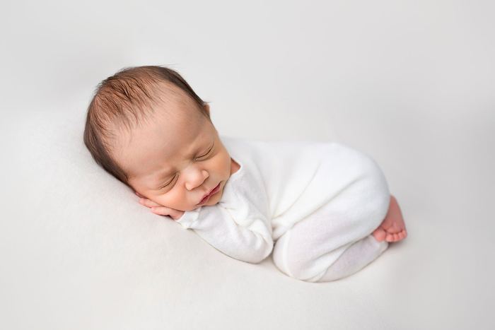 Newborn portrait by Lilia Photography