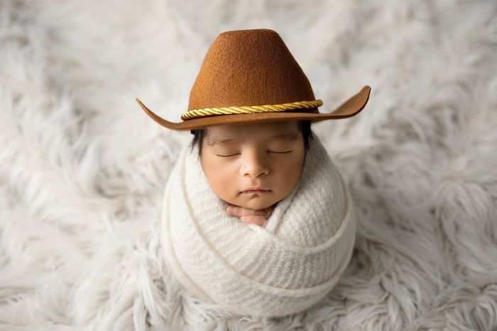 Newborn portrait by Lilia Photography