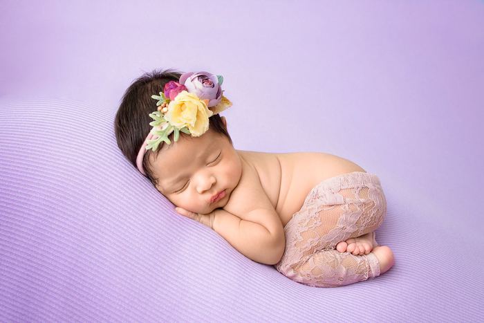 Newborn portrait by Lilia Photography