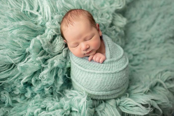Newborn portrait by Lilia Photography