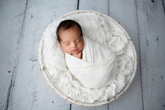 Newborn portrait by Lilia Photography