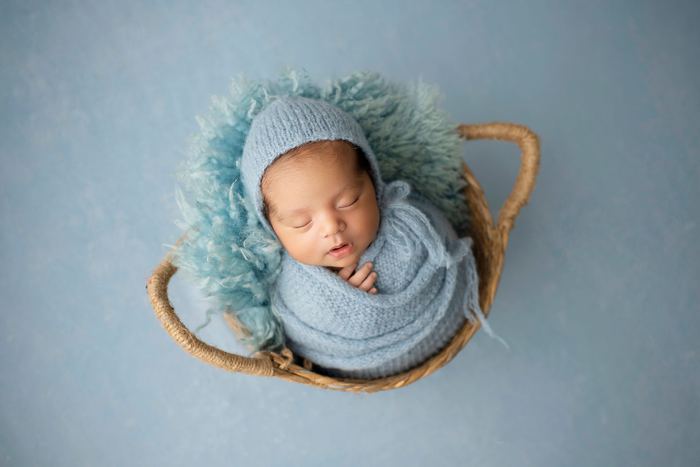 Newborn portrait by Lilia Photography