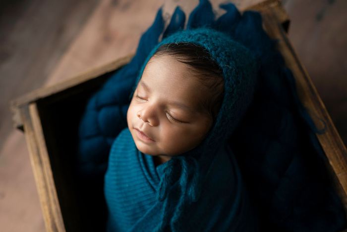 Newborn portrait by Lilia Photography