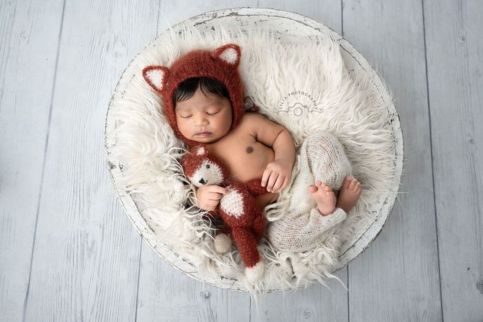 Newborn portrait by Lilia Photography