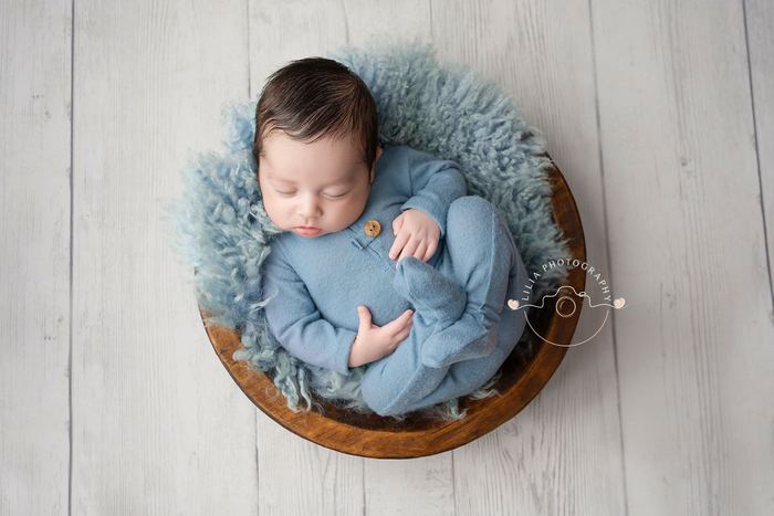 Newborn portrait by Lilia Photography