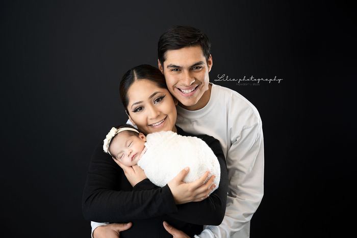 Newborn portrait by Lilia Photography