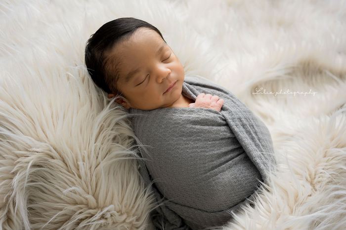 Newborn portrait by Lilia Photography