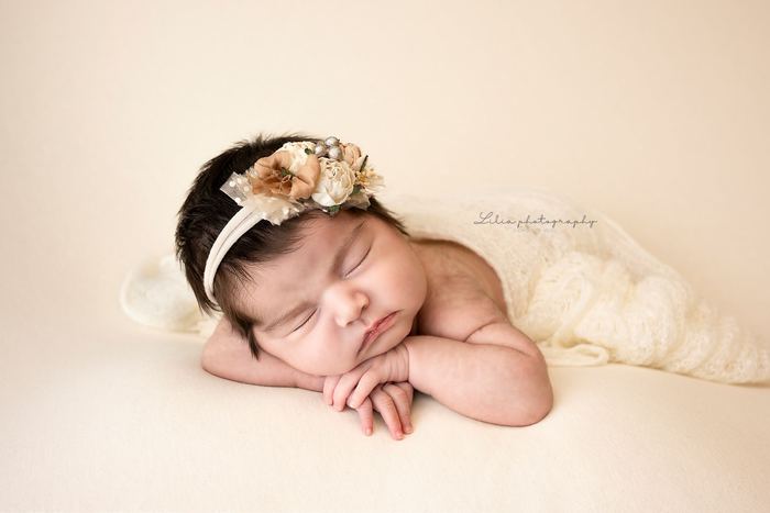 Newborn portrait by Lilia Photography