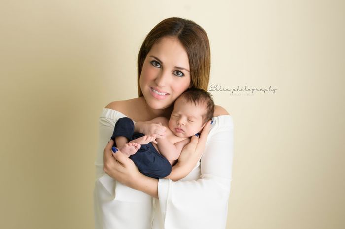 Newborn portrait by Lilia Photography