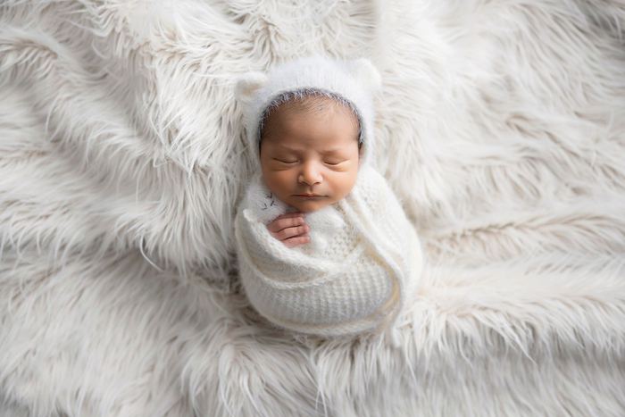 Newborn portrait by Lilia Photography